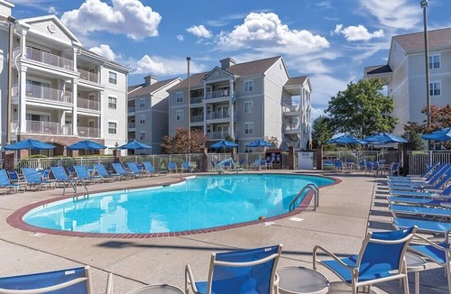 Pennington Bend Condo | 4br Presidential Unit in Heart of Music City!