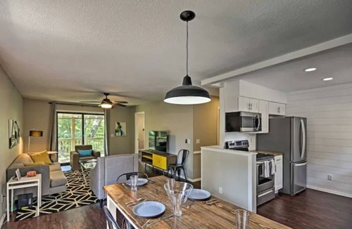 Bella Vista House | 4BR Retreat off Tunnel Vision, near Bike Park Golf Hike Swim Pickleball Kayak