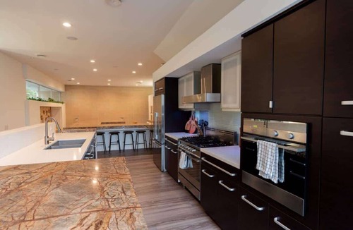Boulevard Oaks Condo | 4BR Rice Village w/Rooftop Deck & BBQ, Sleeps 12