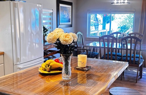 Amherstburg House | 4BR Riverfront Oasis: Fishing, Sunsets & Serenity