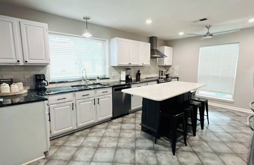 Stone Oak House | 4BR San Antonio Home w/Private Pool Family-Friendly Stay.