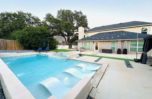 Stone Oak House | 4BR San Antonio Home w/Private Pool Family-Friendly Stay.