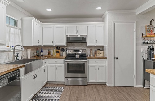 Georgetown House | 4BR Sleeps 11 | Near Dell Diamond + Summer Nights