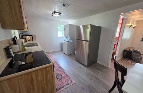 Medicine Park Cabin | 4BR Slps 10, 3 Kings|Walk to Town, Trails+Parking