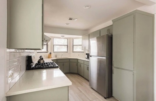 East Cesar Chavez House | 4BR Spacious East Austin Home, 10 min to Downtown