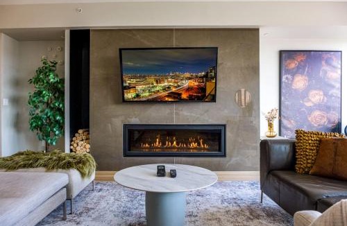 North Bergen House | 4BR Townhome with NYC Views