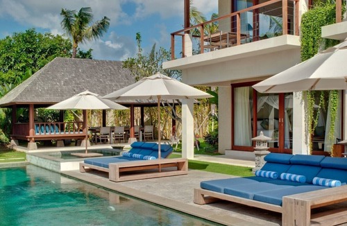 Batubelig Villa | 4BR VILLA SEMINYAK BALI NEAR BEACH