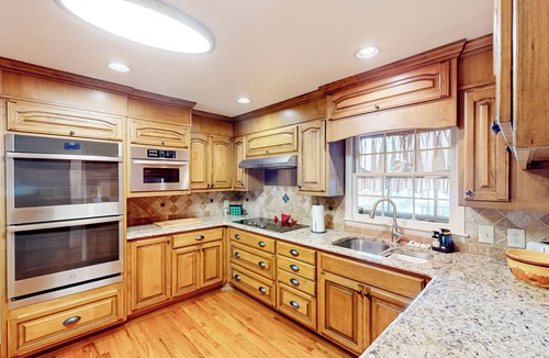 Orchard Hill House | 4BR Waterview Home w/Pool, Fire Pit & Fishing