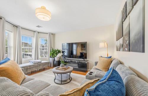 South Side House | 4BR World Cup Base-Sleeps 11-Easy Met-Life Access-Grand Central 30 mins