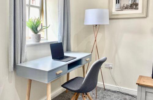 Lichfield Apartment | 4c Gaia Lane