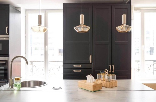 Ternes Apartment | 4ch/3sdb/Clim/Métro/Coté Cours