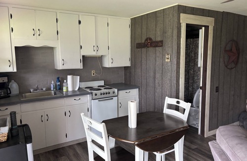 Liberty Cabin | 4F Hunting Cabin Retreat in rural Cherryvale, KS