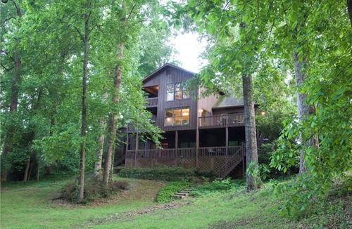 Dawsonville House | 4k sf House on the Lake with Boat Slip & room for Multiple Generations