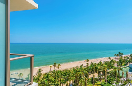 Bal Harbour Condo | 4MM Oceanfront Residence- Finest Bal Harbour Resort by Guaranteed Rental™