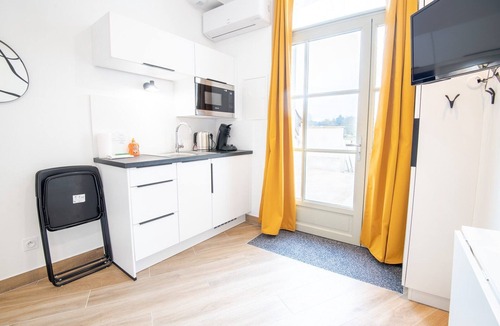 Amboise Apartment | 4point5 - Studio for 2 persons