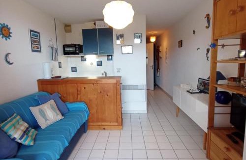 Collioure Apartment | 4RB86 Appartement type T2 cabine dans résidence bord de mer à Collioure