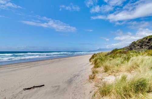 Rockaway Beach House | 4th Avenue Beach Cottage