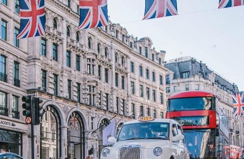 Soho Apartment | 4th floor 2BR apartment in Soho