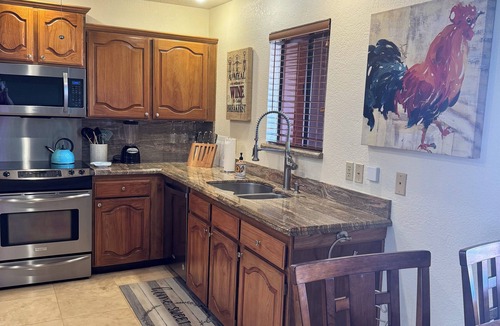 Paradise Valley Village Condo | 4th Floor - Bldg 14 - Views of Pool 5, Golf Course & Mountains