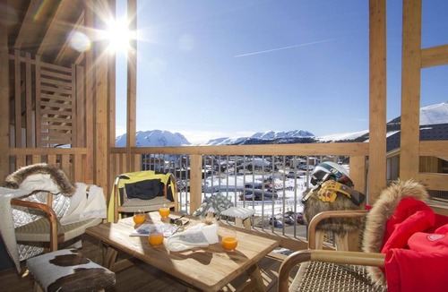 Bergers Apartment | 4th floor, fitness, swimming pool, sauna, hammam, balcony, tv, ski locker, 115m², Alpe d'Huez