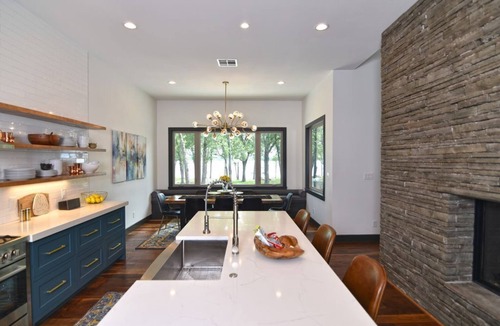 Quinlan House | 4th Nt Free! Luxury Waterfront Hot Tub Kayaks Views