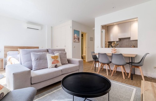 Almenara Apartment | 4Torres Studio Apartment by CH