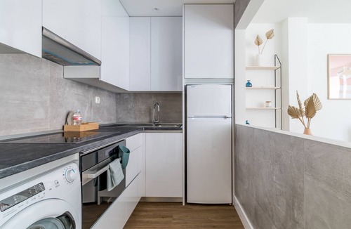 Almenara Apartment | 4Torres Studio Apartment by CH