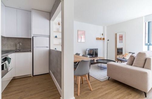 Almenara Apartment | 4Torres Studio Apartment by CH