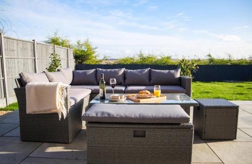 Stow Bardolph Apartment | 4x Bed Luxurious Home With a View