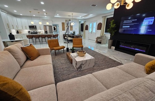 Fairvilla House | 5/4 King bed LUX Arcade near WP/CP & DT Orlando ‼️