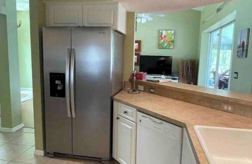 Pine Valley Apartment | 5/4, Saltwater Pool & Spa, Golf Course viewnn