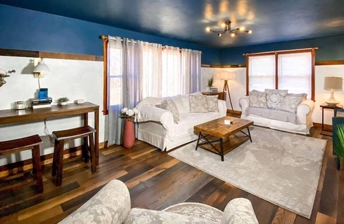 Plantsville Apartment | #5- *A MUST SEE* 3 BR APT IN A GREAT LOCATION!