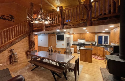 Swanlake Cabin | 5 acre Cabin with Pond & Stream!