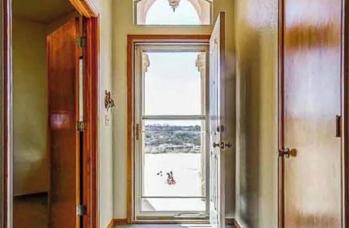 Mesilla Park House | 5 Acre Horse Ranch next to University.
