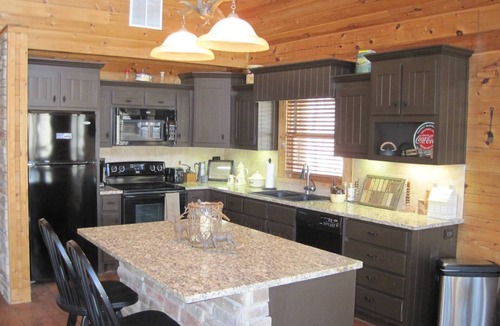 Buckhead Cabin | 5 Acre Lakefront Oconee Log Home! Dock, Fire Pit. Fish, Boat, Marina, Stables