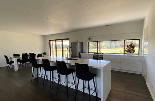 Mansfield House | 5 acre property with magnificent views