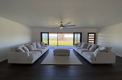 Mansfield House | 5 acre property with magnificent views