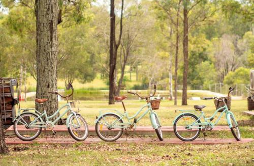 Jimboomba House | 5 Acre Retreat Jimboomba by Tiny Away