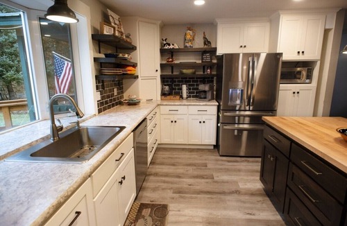 Deer Park House | 5 acres, Zip line, Pool-HotTub, Sleeps 21