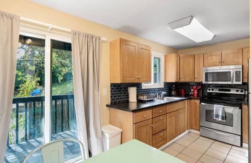 Highline Apartment | 5-Apt Complex (7b5b in total) Close to Airport