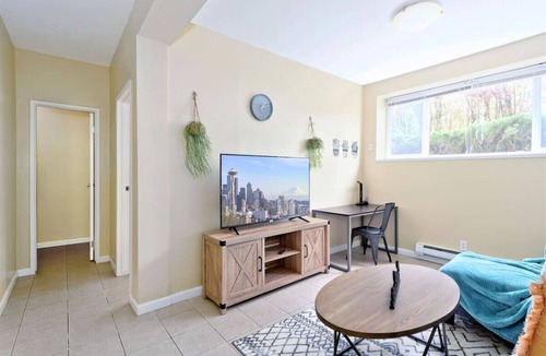 Highline Apartment | 5-Apt Complex (7b5b in total) Close to Airport