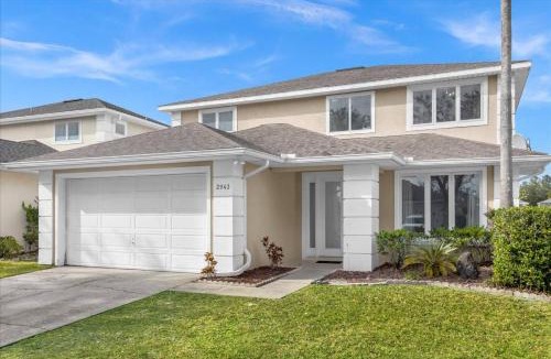 Sunset Lakes House | 5 BD 3.5 BA Sunset Lakes 2943 SV