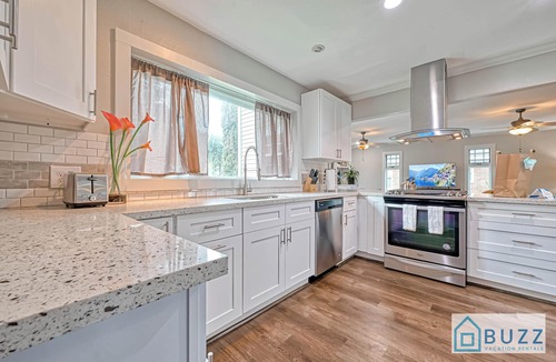 Willow Meadows/Willowbend Area House | 5 BD, 3 BT near NRG & Texas Medical Center