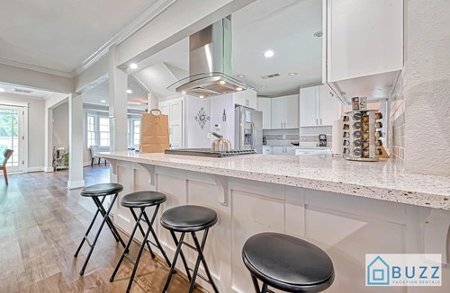 Willow Meadows/Willowbend Area House | 5 BD, 3 BT near NRG & Texas Medical Center