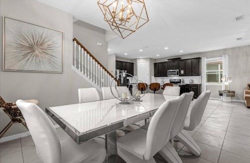 Bay Lake House | 5 BD 5.5 Ba Solara Resort 9035 PC