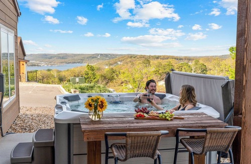 Kimberling City House | 5 Bd | 7 Bth | Private Indoor Pool | Hot Tub | Ping Pong | Foosball | Firepit