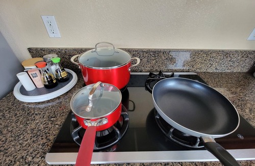 Elk Grove House | 5 BD Home★ Pool |Ping Pong/Fire Pit/2 King Beds