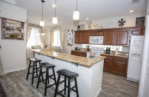 Sunset Lakes Villa | 5 BDR home 4 miles from disney * Exquisite Star Wars themed game room!