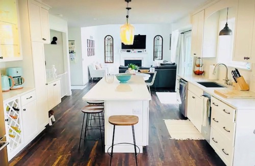 Haisley House | 5 BDR renovated, fully loaded home just 7 min from Big House!