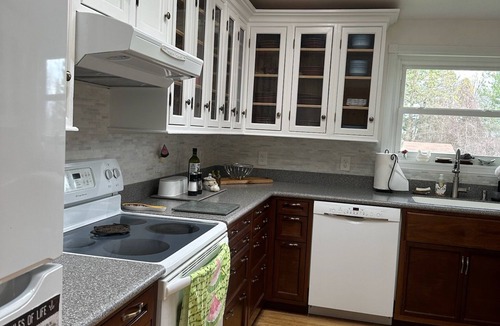 Skaneateles House | 5 Bed/3 Bth Highland Ave